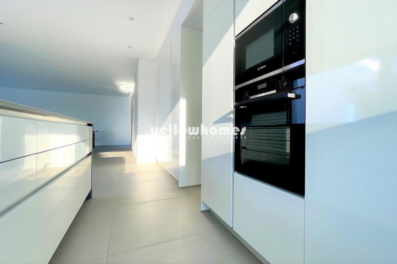 Unique contemporary villa under construction frontline golf in Vila Sol 